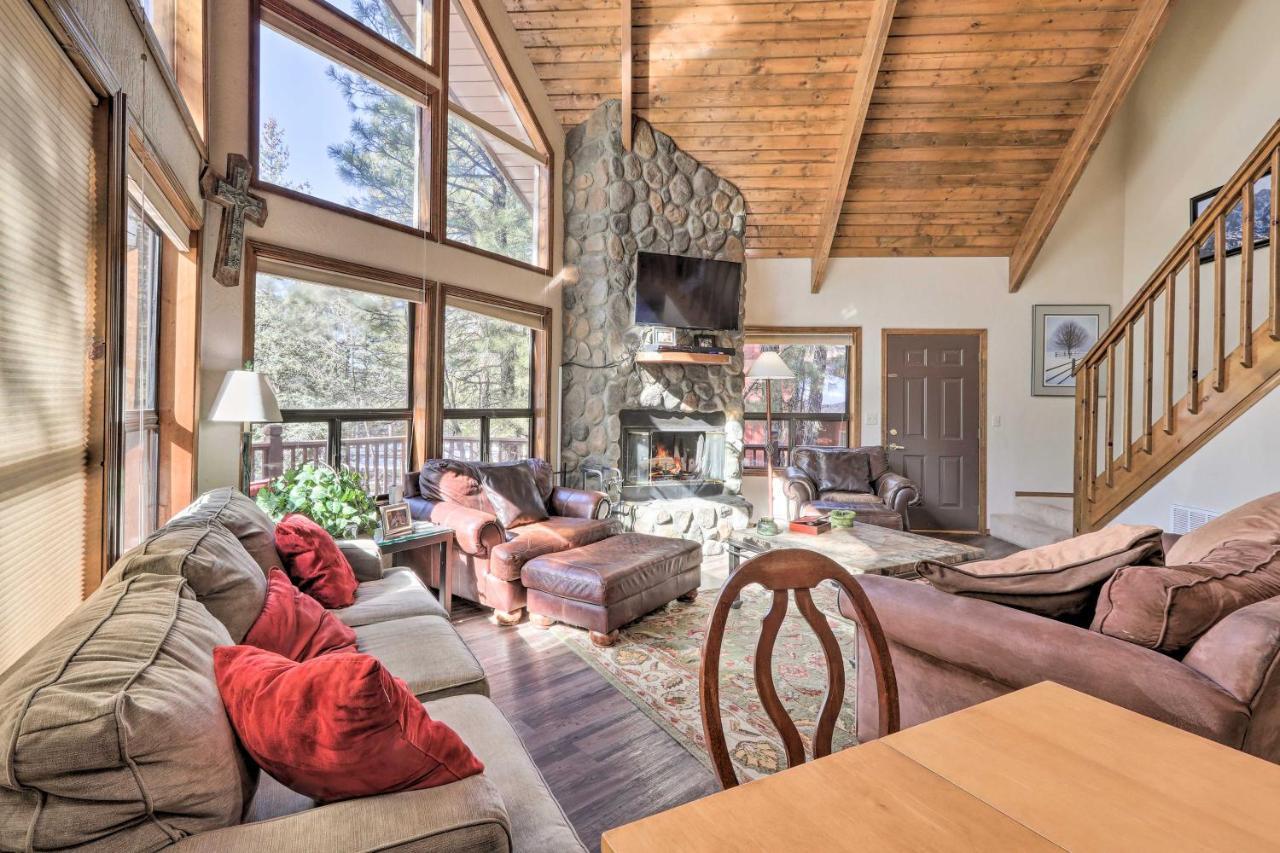 Munds Park Cabin With Fire Pit And Wraparound Porch! Екстер'єр фото