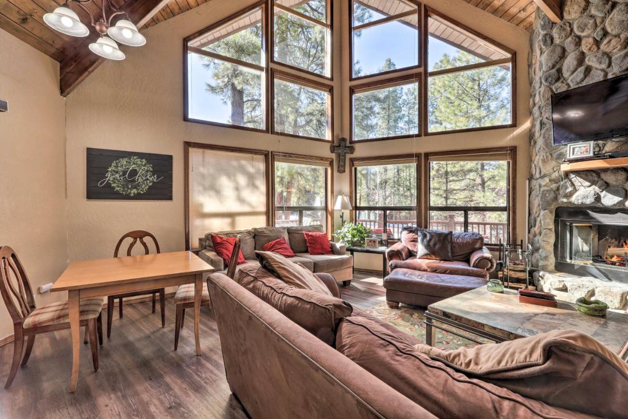 Munds Park Cabin With Fire Pit And Wraparound Porch! Екстер'єр фото